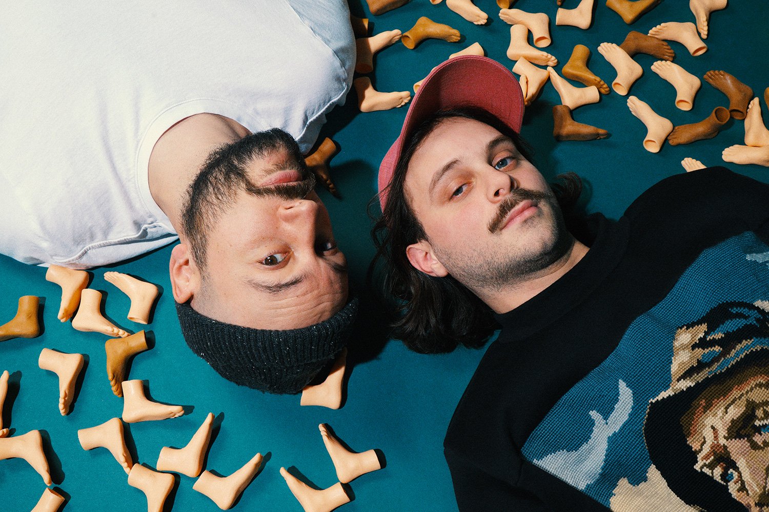 Pop duo Twin Toes are teasing their upcoming debut with new single 'Ghost Hair'