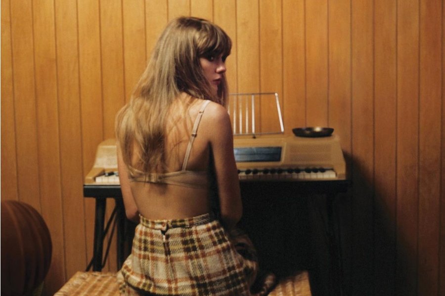 Taylor Swift has unveiled ‘Midnights (3am Edition)’, containing seven new surprise tracks