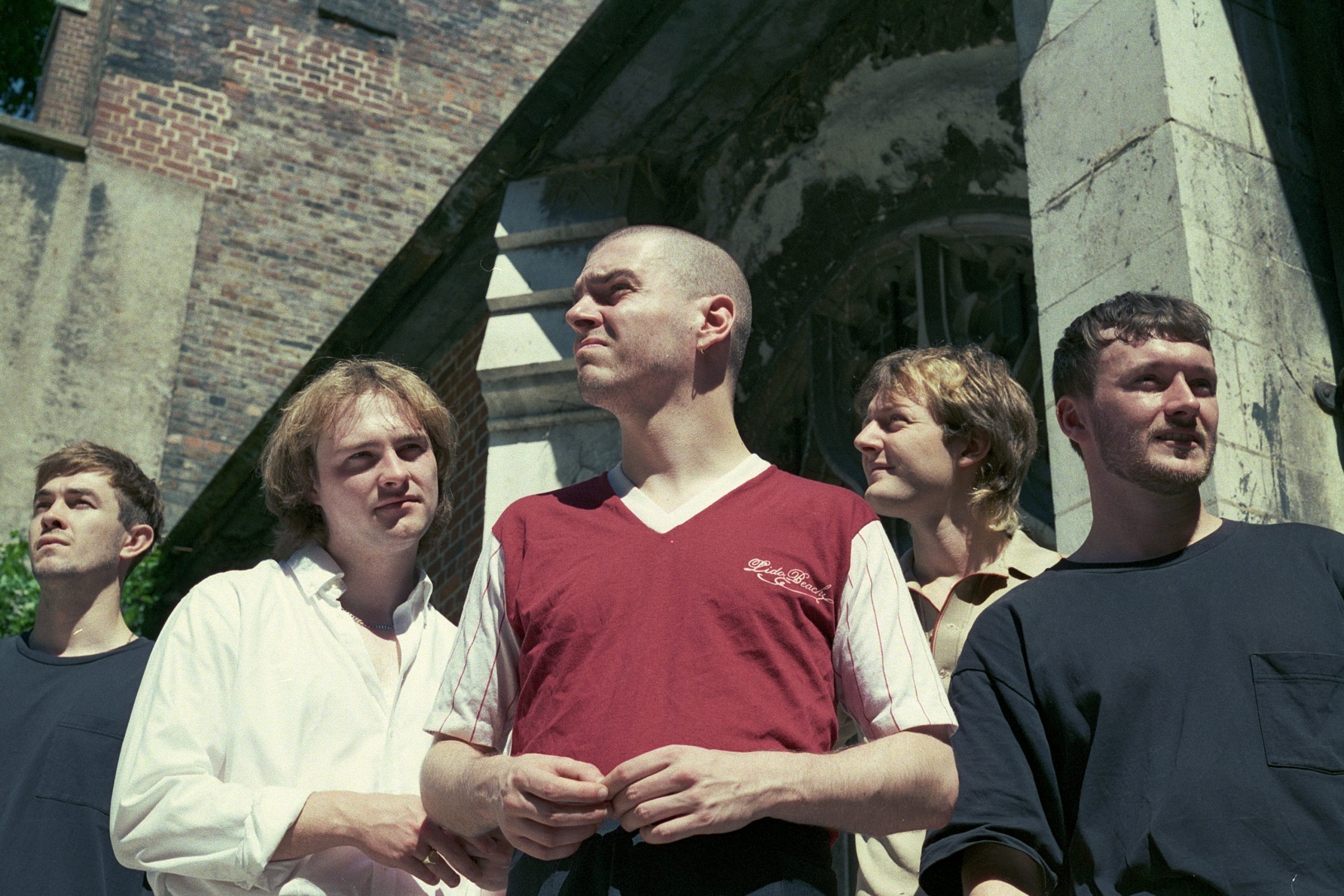 The Queen’s Head have shared ‘Committed’, the second single from their newly-announced debut EP, ‘Haunt’