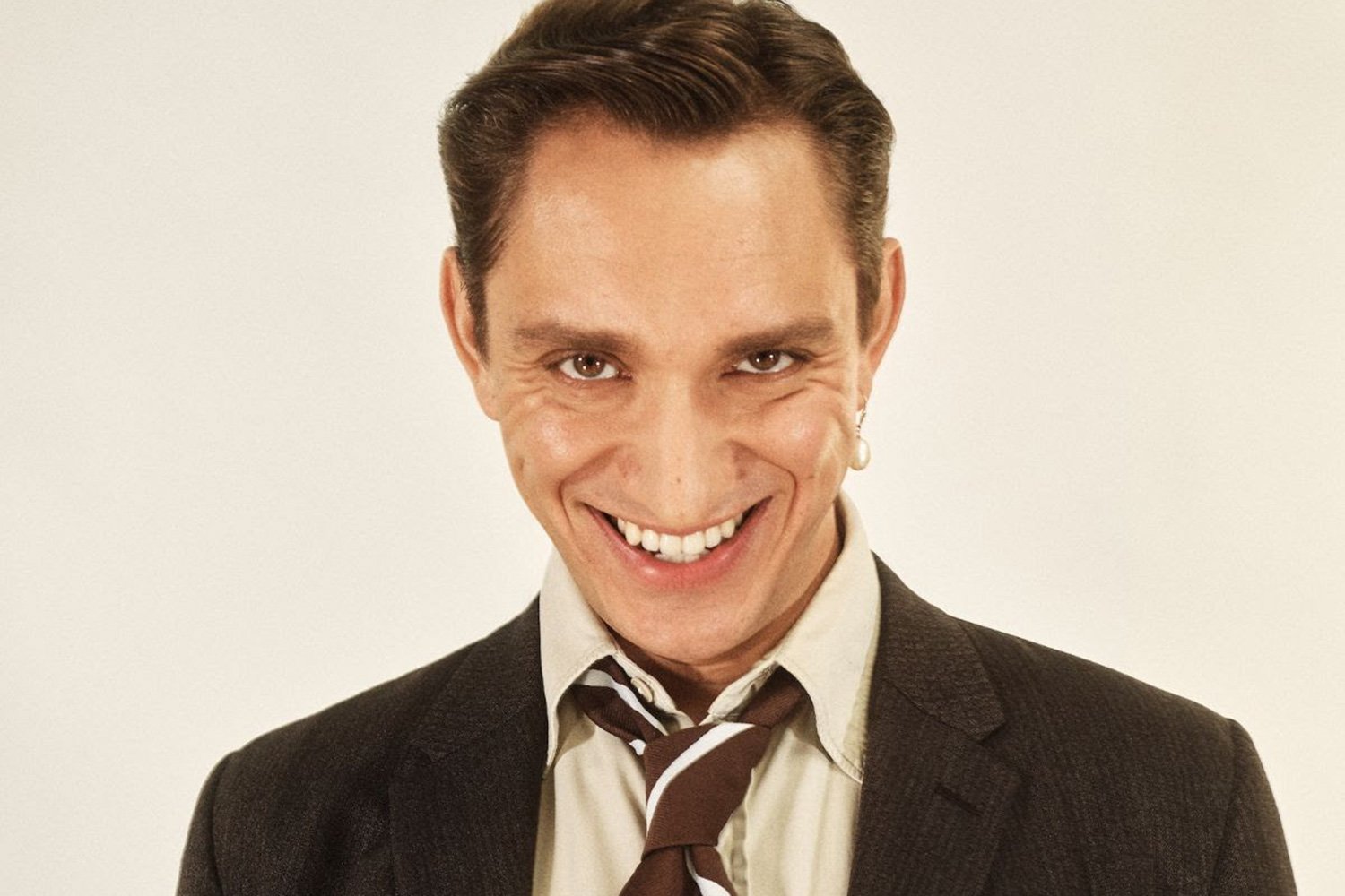 Oliver Sim has shared 'Run The Credits' from his upcoming debut album