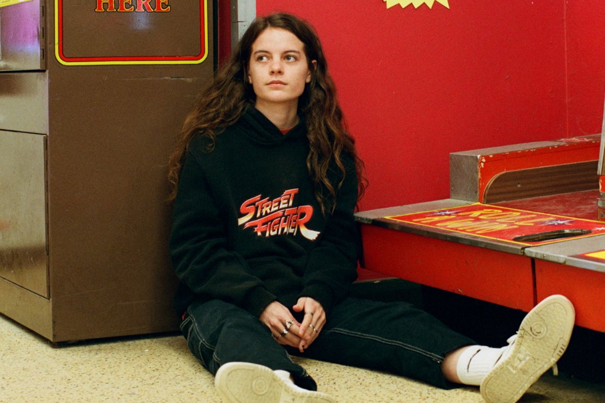 pinkpirate has shared a new single, ‘Can We Talk About The Past Instead?’