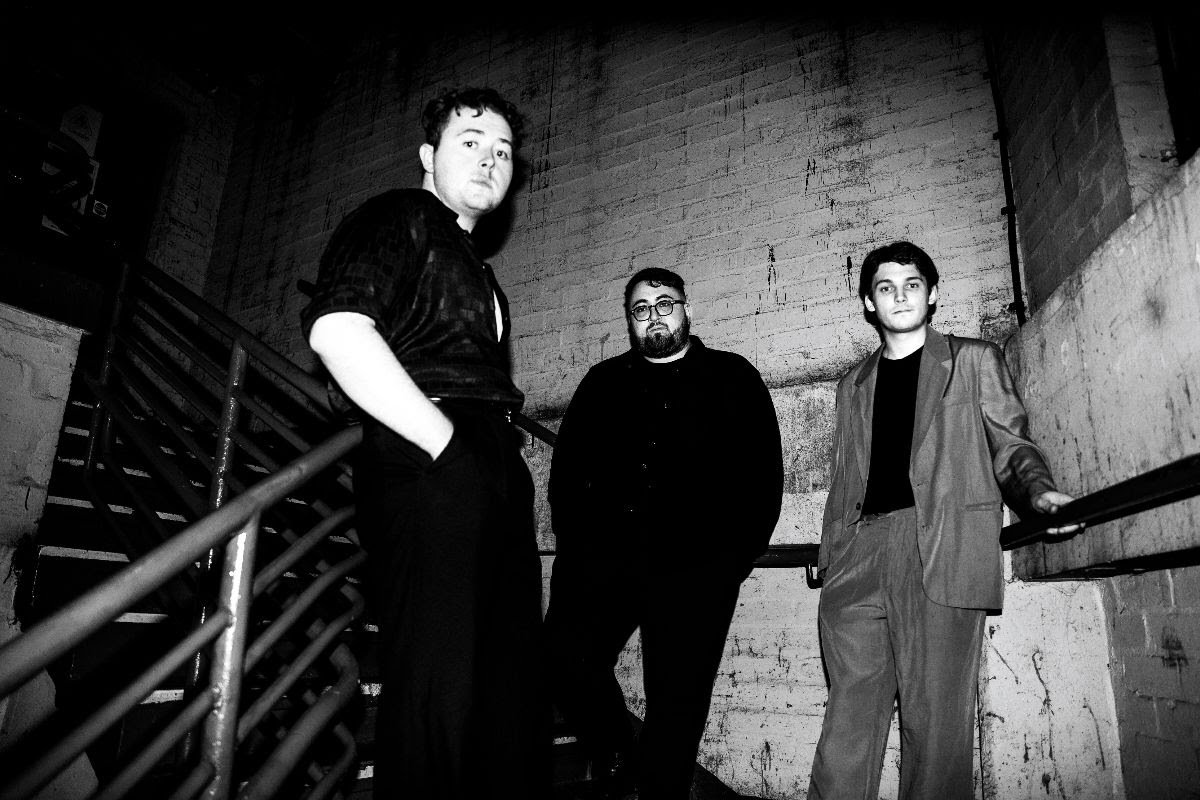 Vistas have released a new single, ‘Follow You Down’, from their upcoming EP, ‘Beautiful Nothing’