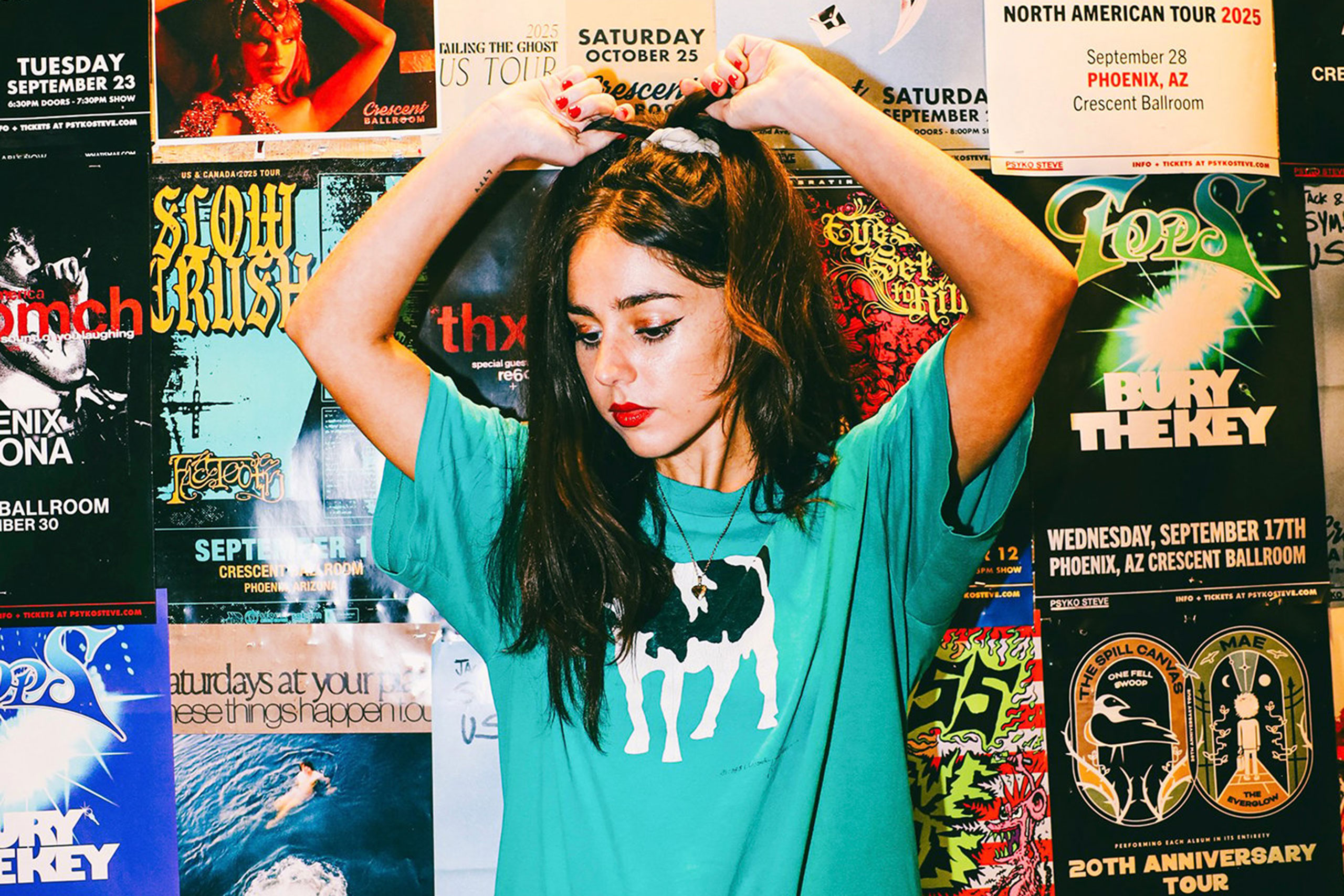 Samia has shared a new Leonard Cohen-influenced track, 'Cinder Block'