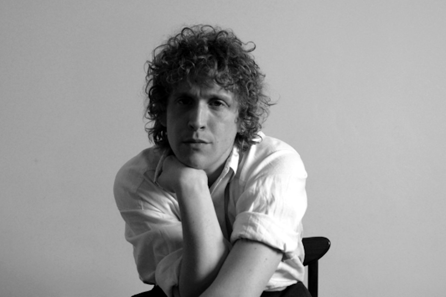 RHODES unveils soaring new track ‘Love You Sober’