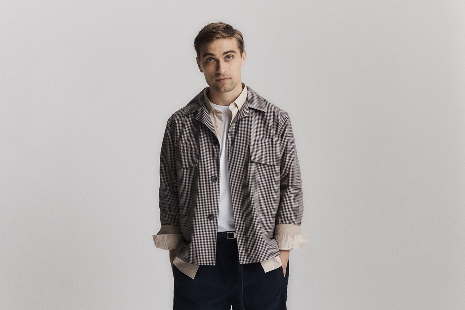 Rhys Lewis has announced a date for his upcoming album, and shared new single ‘The Sun Will Rise’