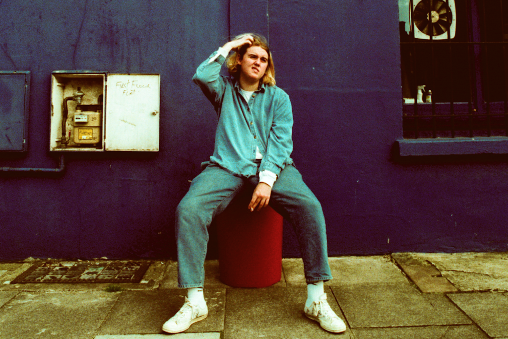 Oscar Lang embraces the sunshine with fizzing new track ‘Get Out’