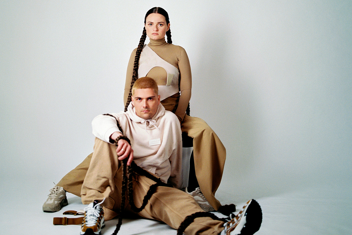 ÄTNA have dropped their experimental new alt-pop tune, 'Smile'