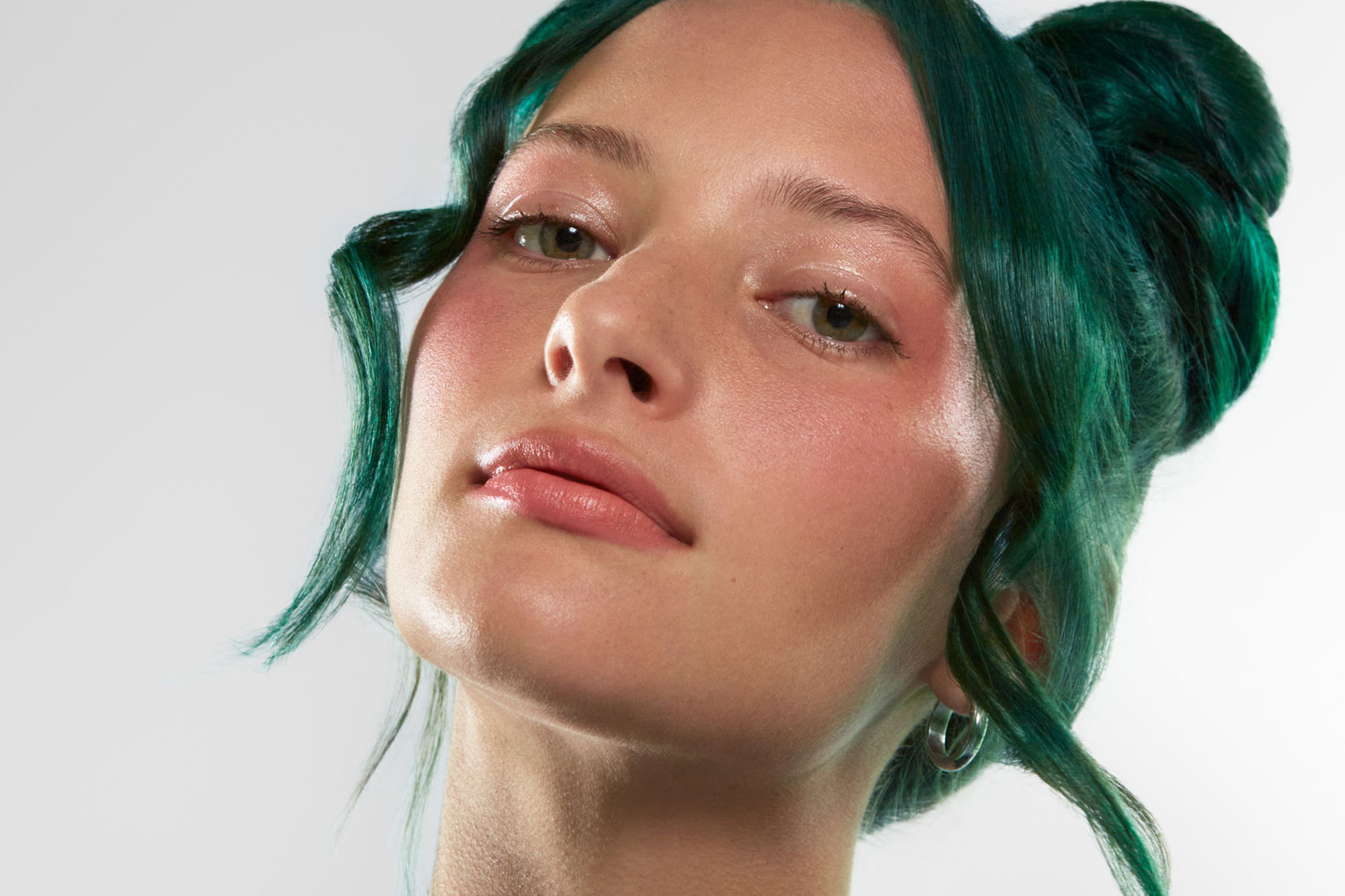 Au/Ra has dropped her first new track of 2021, 'Dead Girl!'