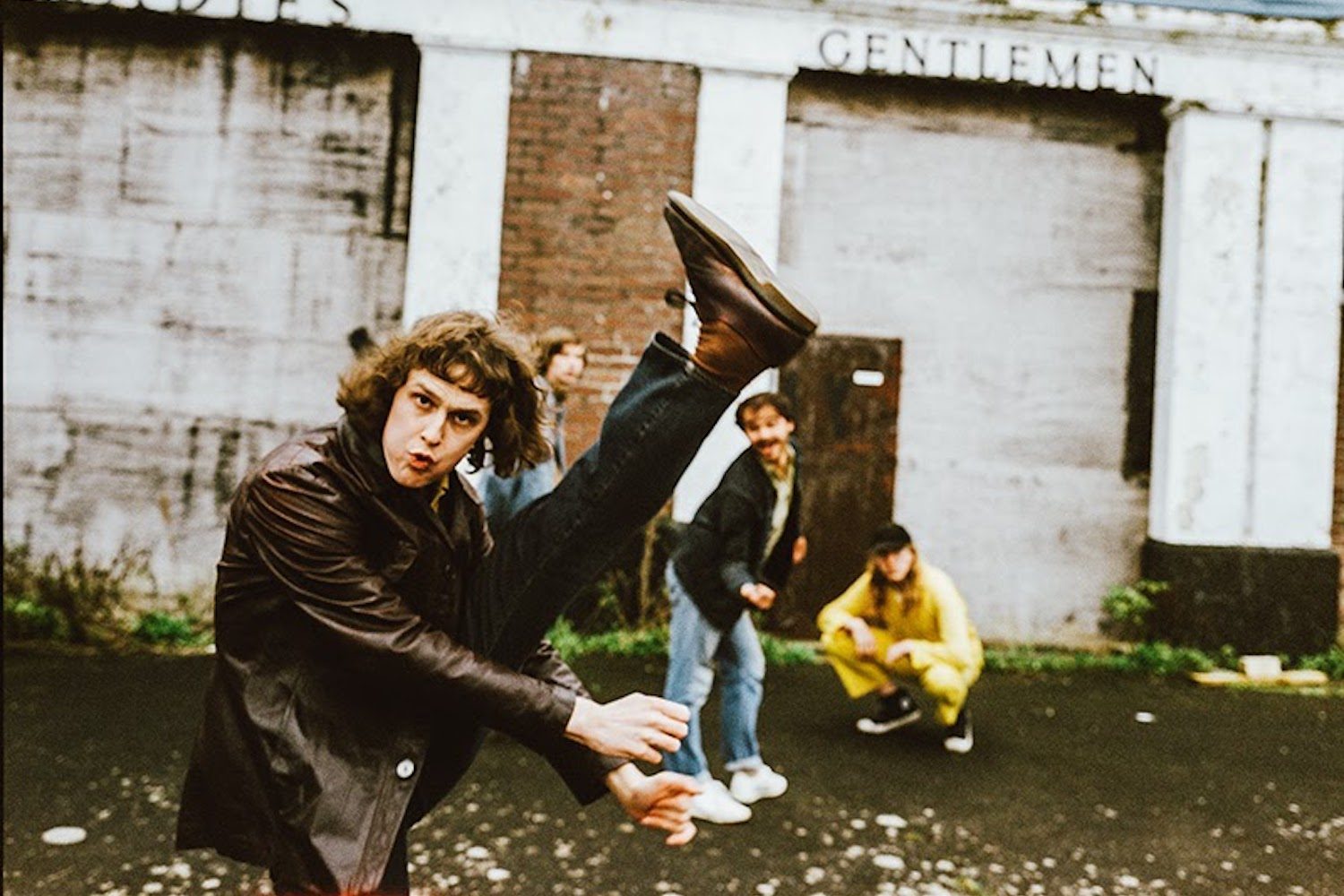 Buzzard Buzzard Buzzard welcome in the dancefloor with a new disco version of ‘Double Denim Hop’