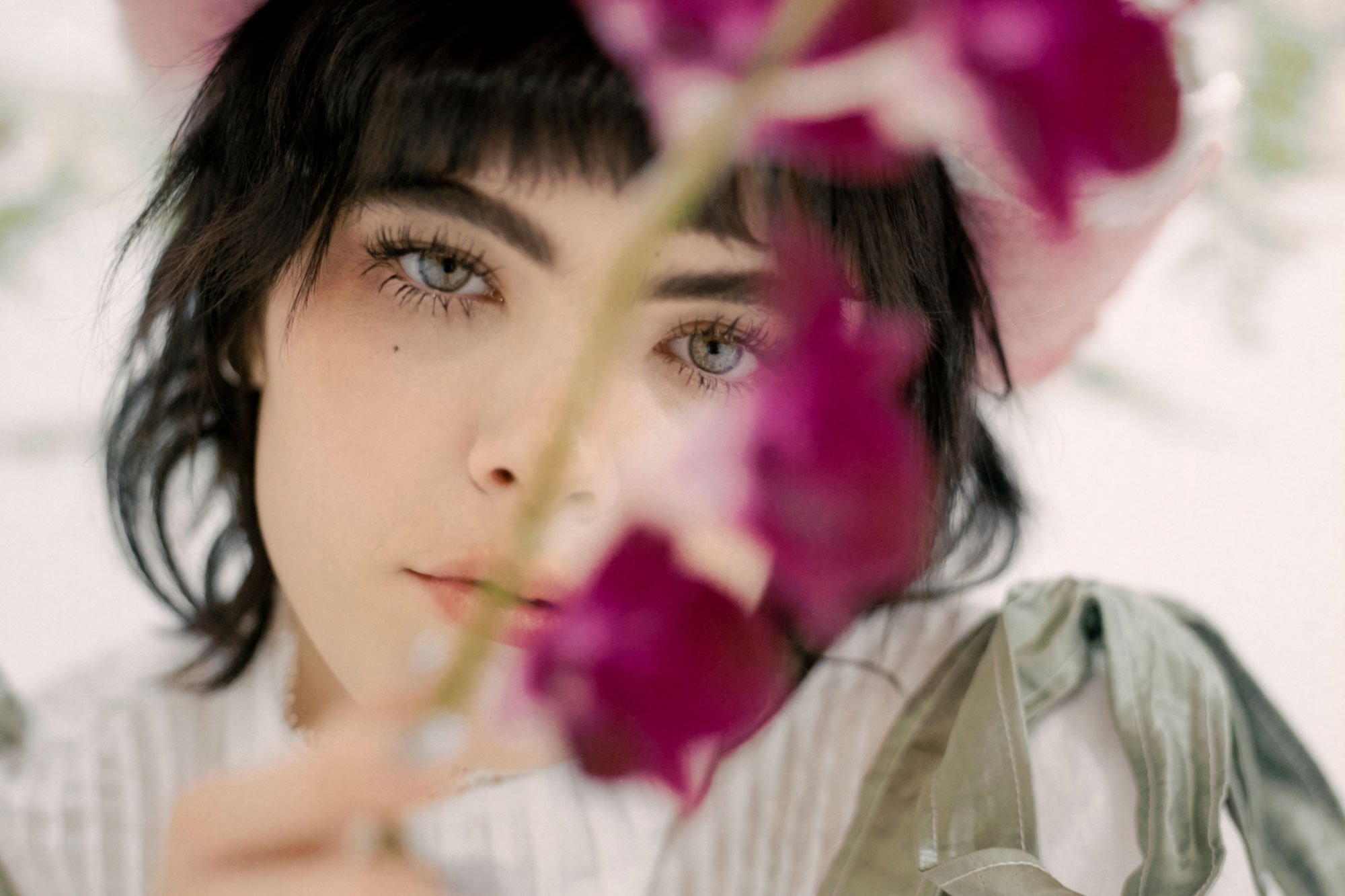 BENEE has dropped an emotionally raw new track, 'Doesn't Matter'