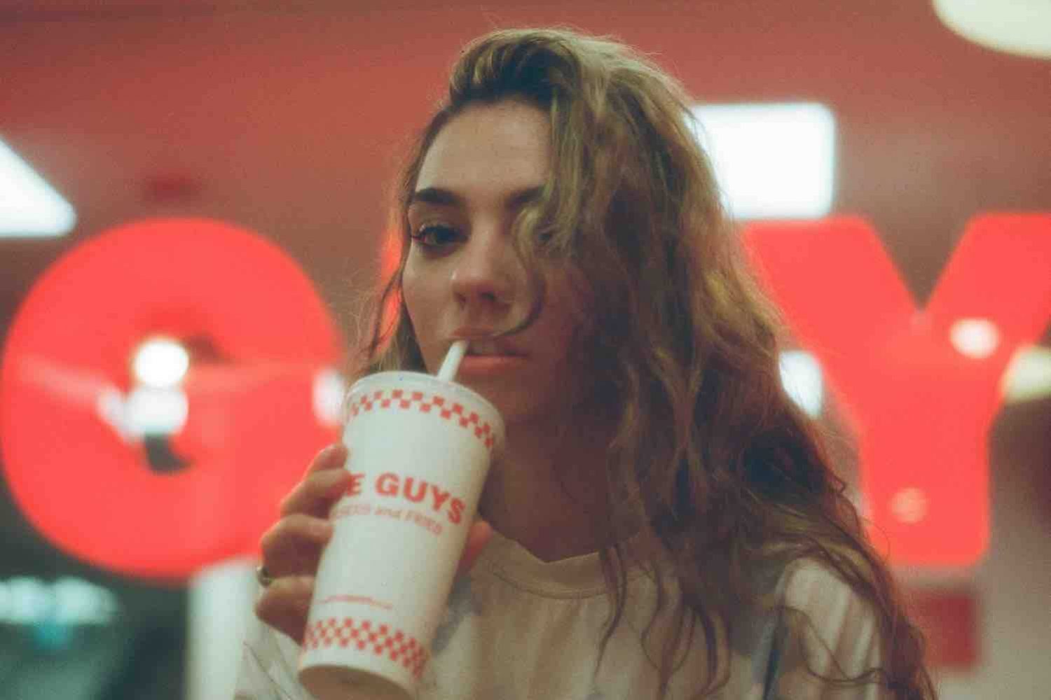 Beren Olivia makes her mark with electric new one ‘Read My Mind’