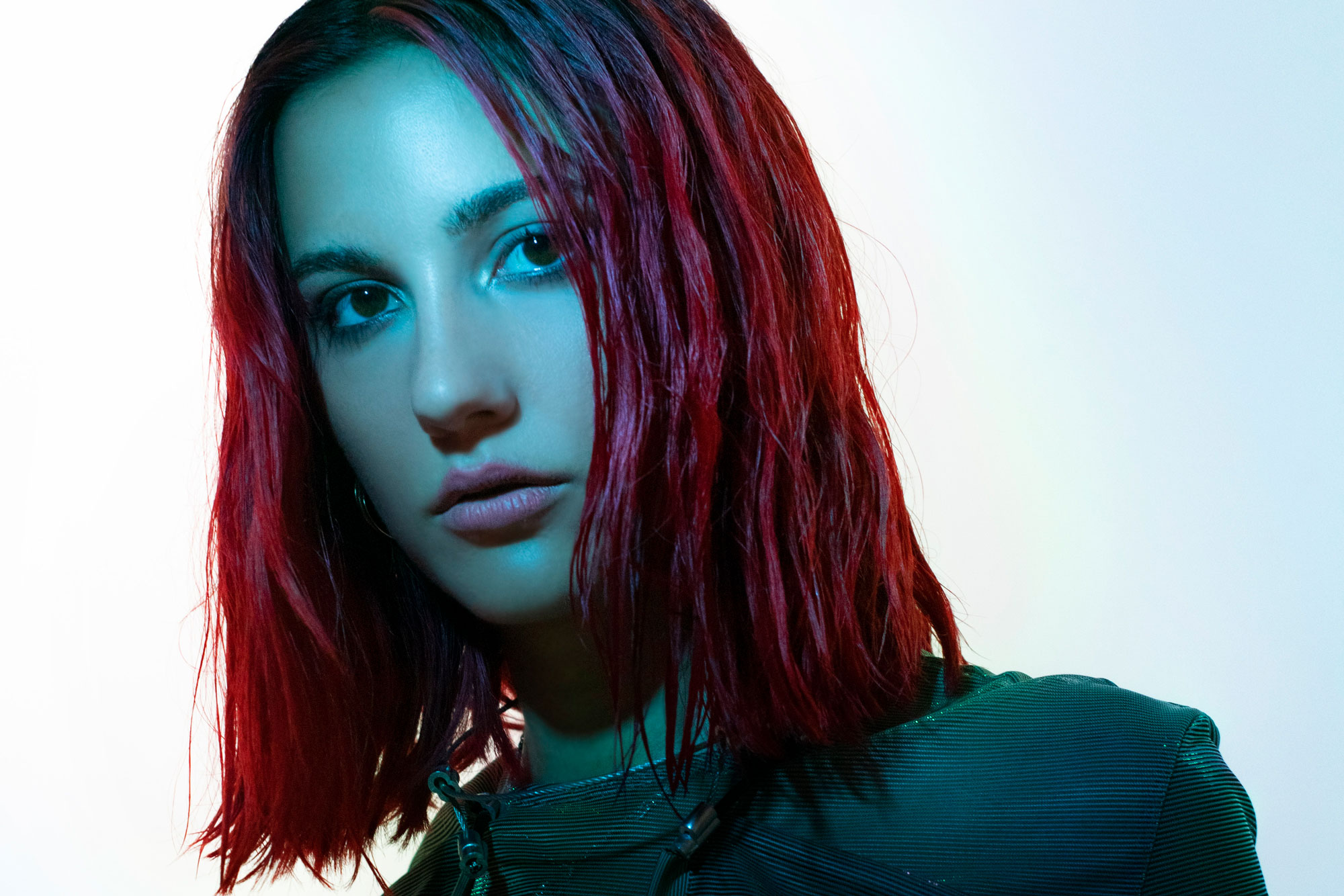 CLOVES has dropped her second new track of the year, 'Manic'