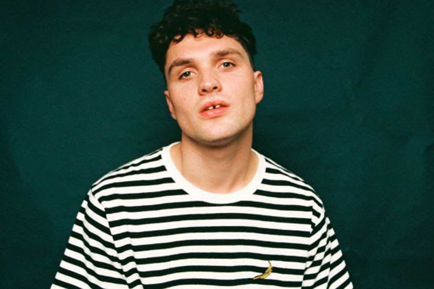 Dan D'Lion is back with his new single, 'Simmer Down'