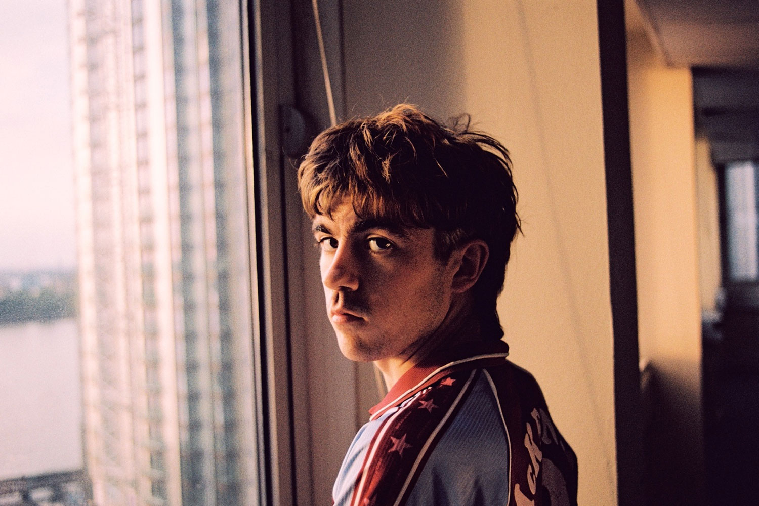 Declan McKenna is back with a brand new low-key bop, 'My House'