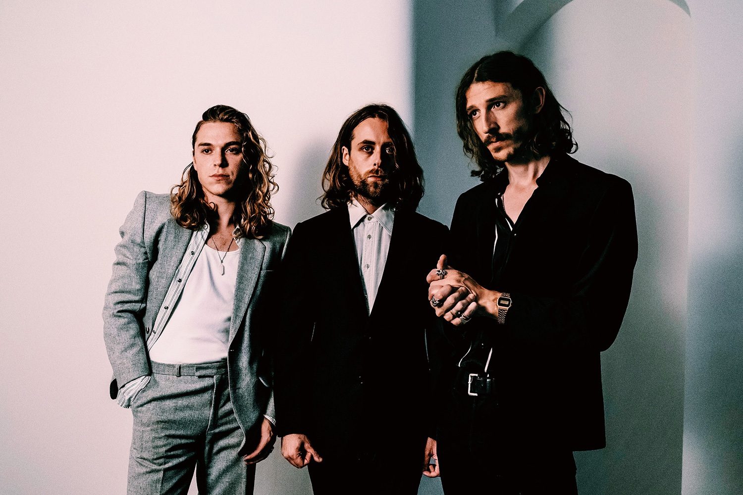 Check out Demob Happy's new single, 'Autoportrait'