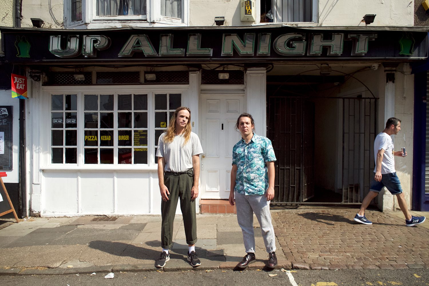 Ex en Provence have debuted their new single, ‘Counting Down The Suns’