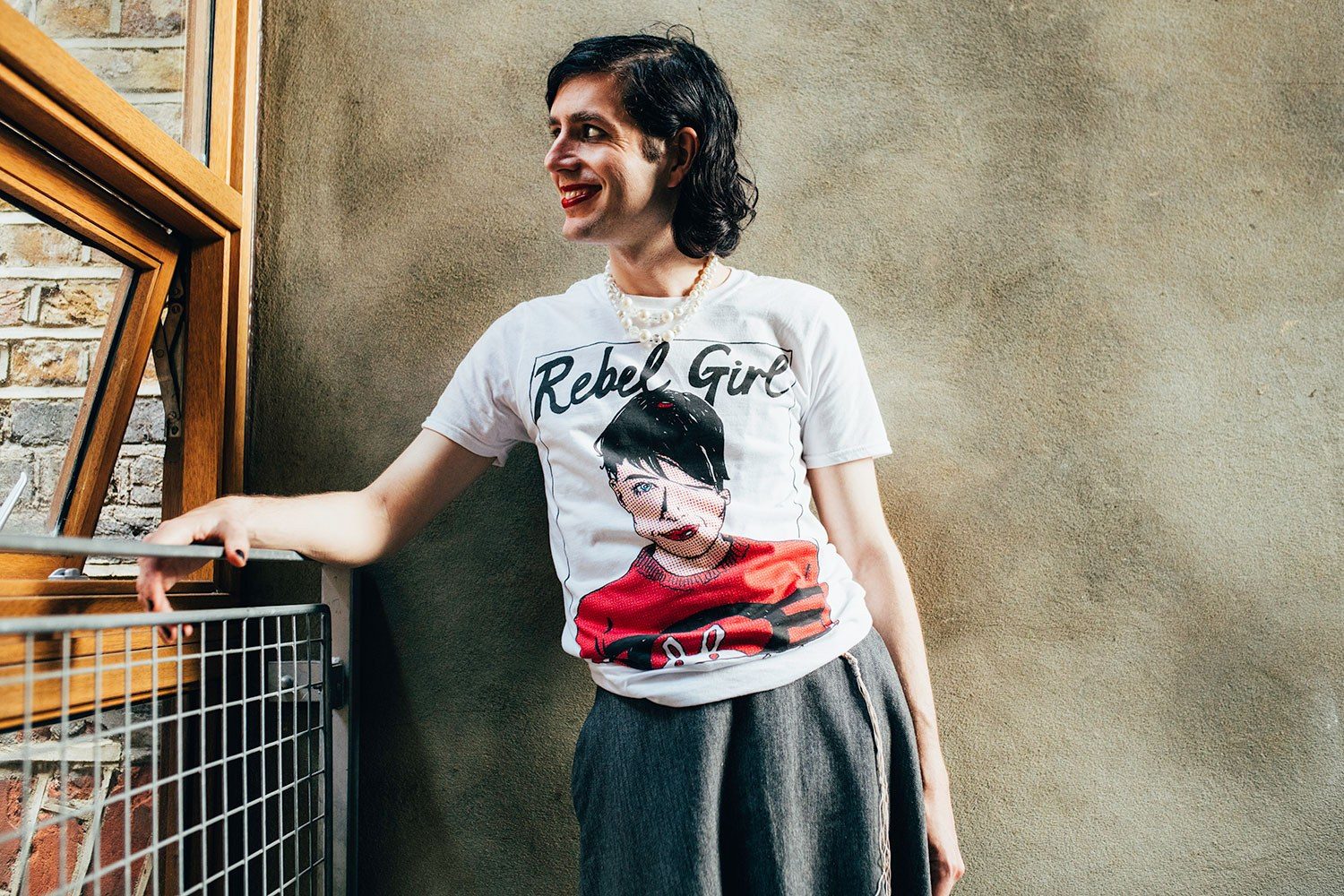 Ezra Furman has released a charmingly intimate new video for latest single 'Thermometer'