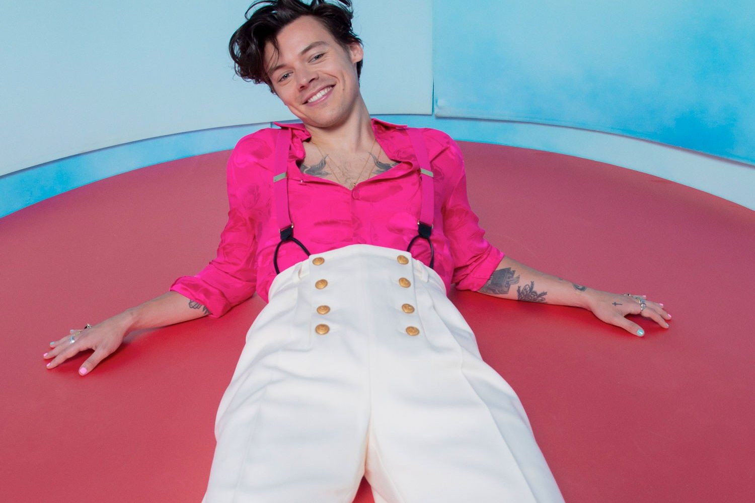 Harry Styles has confirmed the tracklisting for his new record, 'Fine Line'