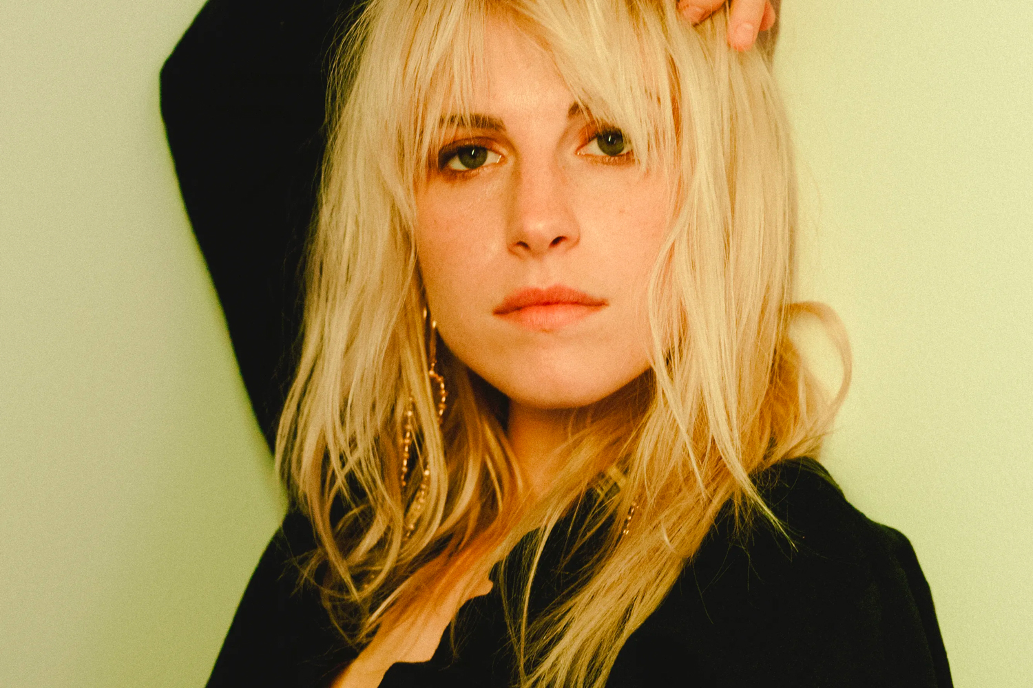 Hayley Williams has done a Q&A about new album 'Flowers for Vases / descansos' - and hinted it's Paramore next