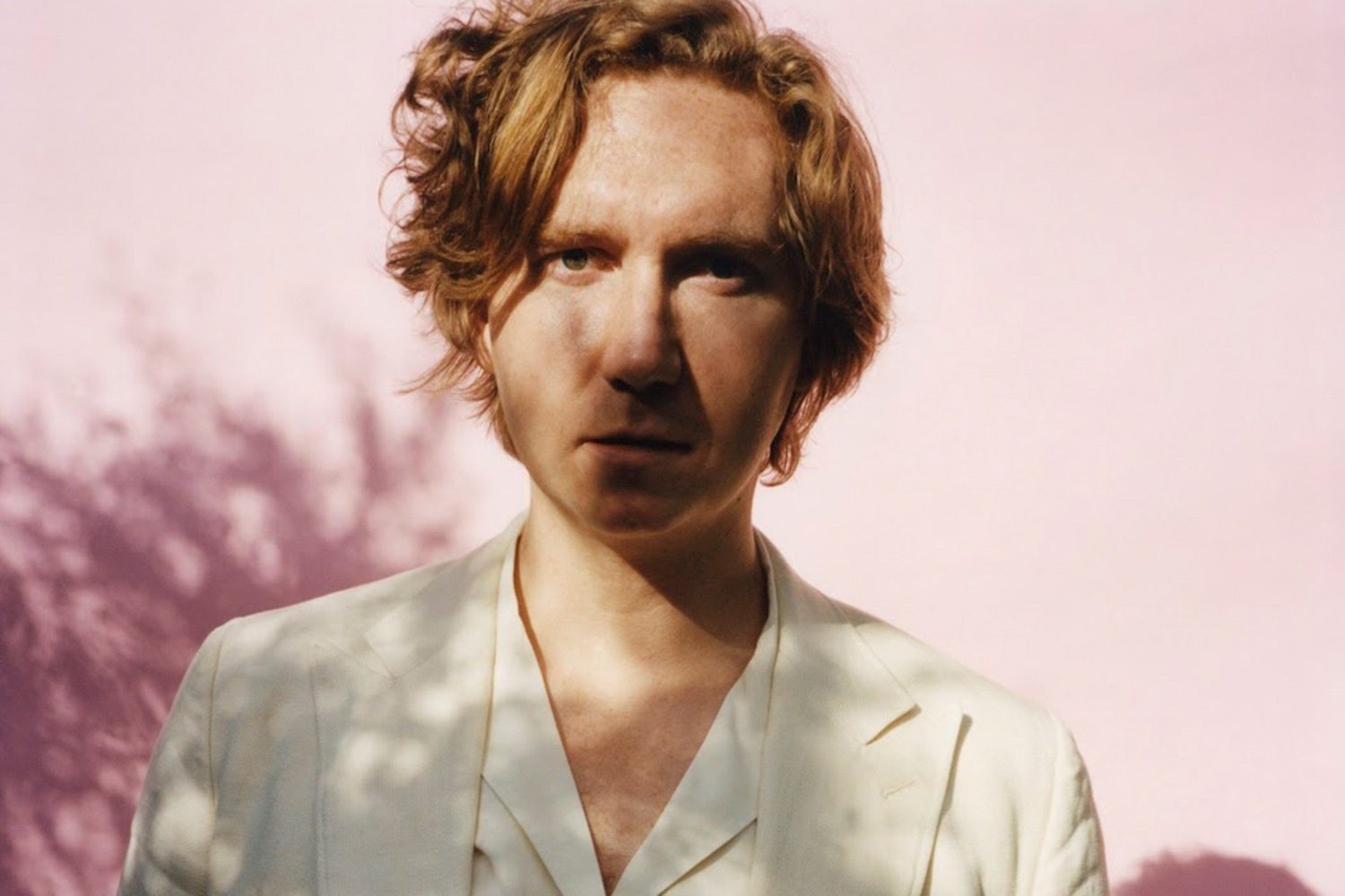 Hugh Harris from The Kooks has gone solo with his new dream-pop single, 'Earth Like You'