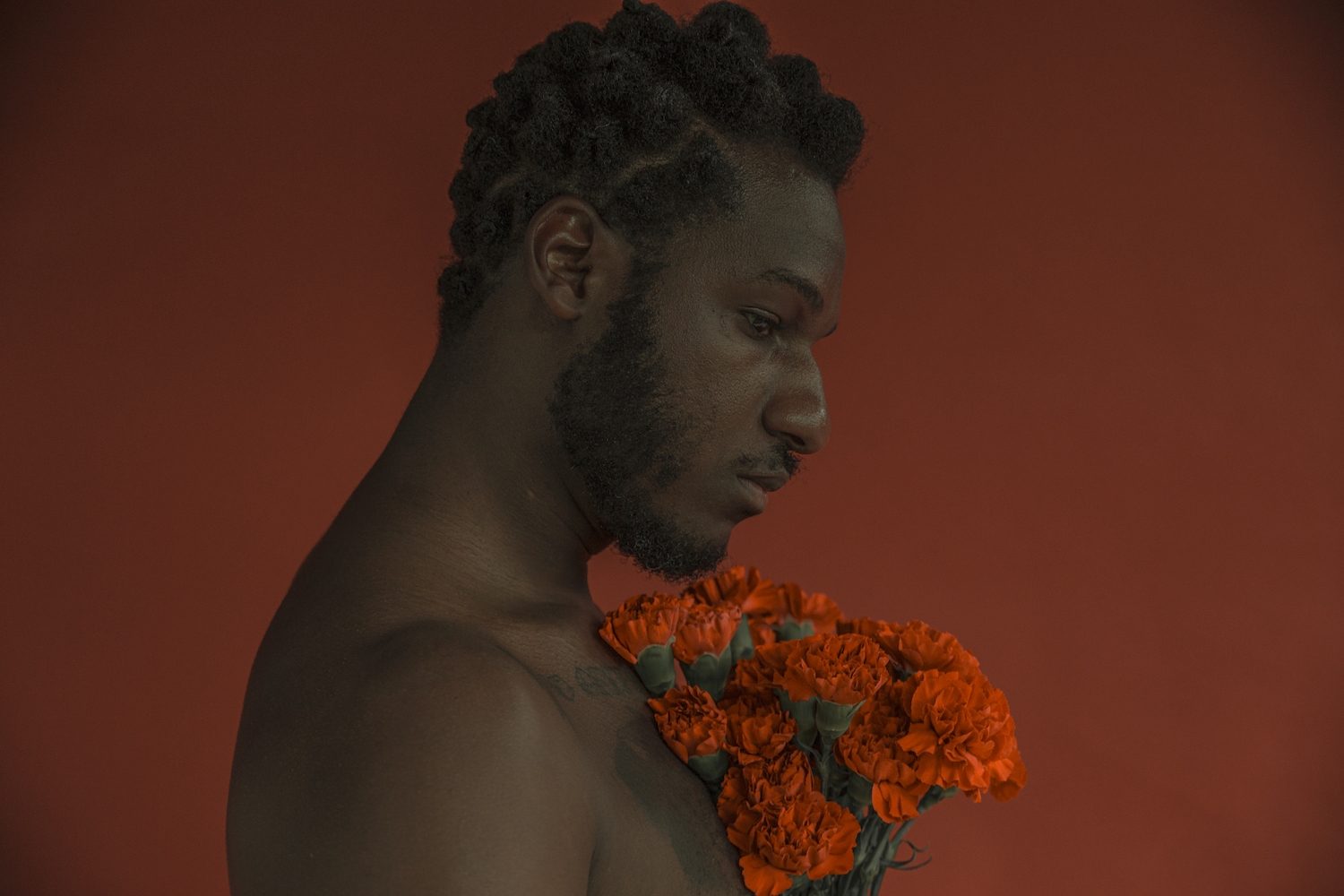 Leon Bridges has surprise-released a stunning new track: ‘Sweeter’ with Terrace Martin