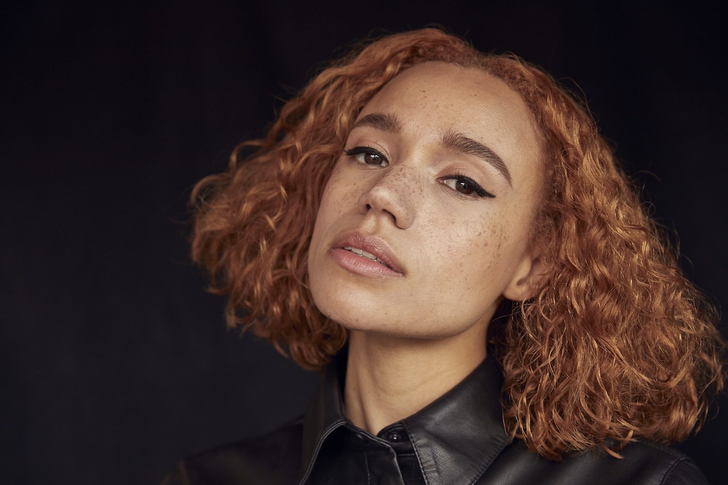 JONES has shared a new remix of her summery tune ‘Giving It Up’, from Joe Hertz