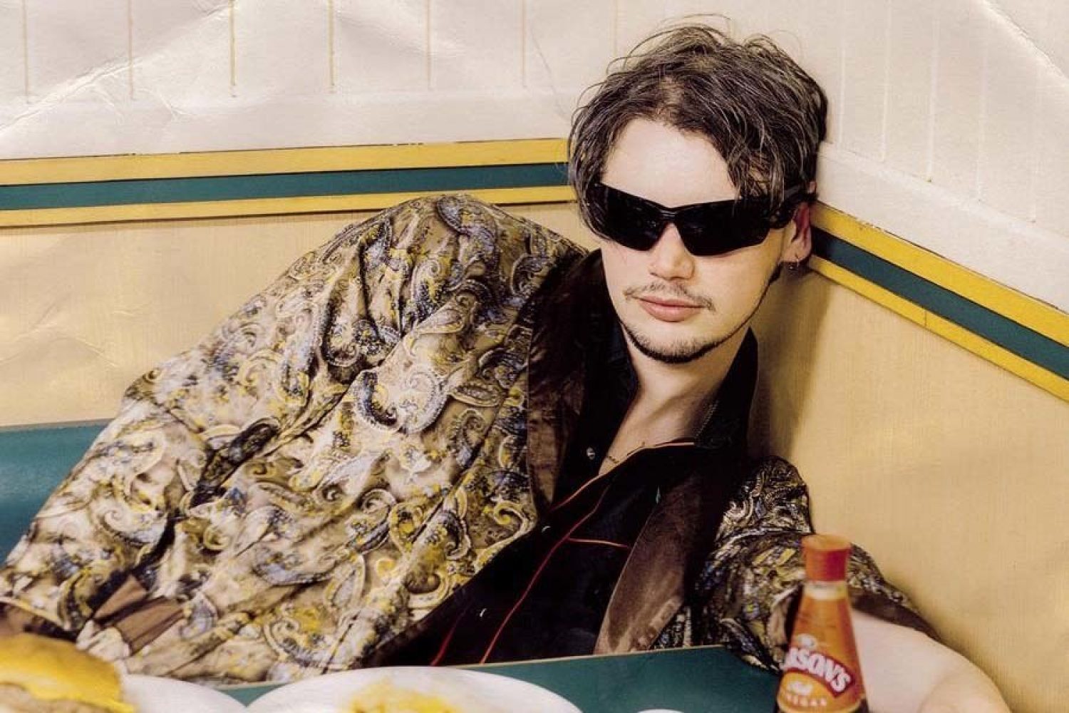 Lazarus Kane welcomes in his bonkers world with the disco-touched ‘Night Walking’