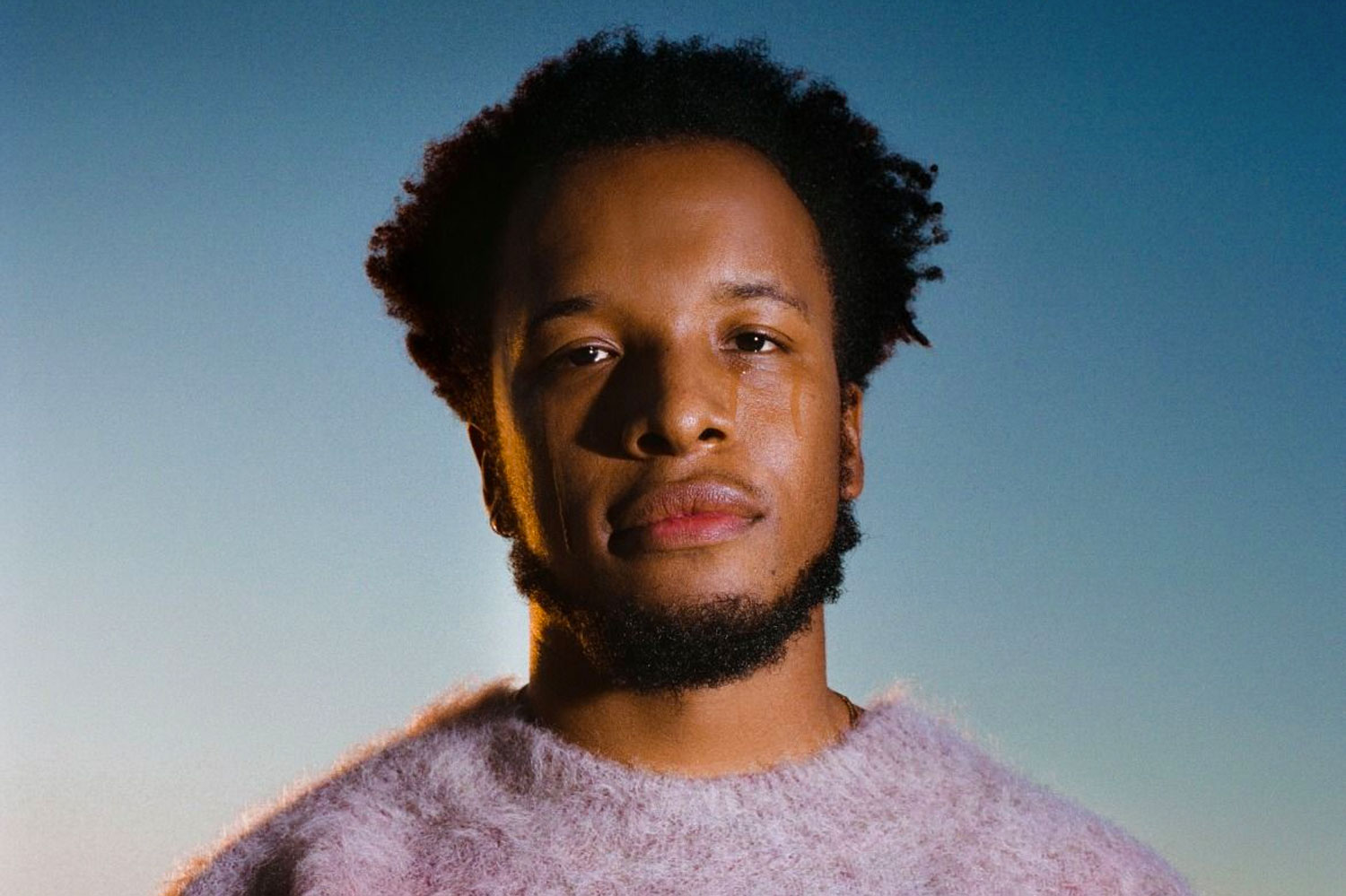 Cautious Clay has dropped his brand new single, 'Roots'