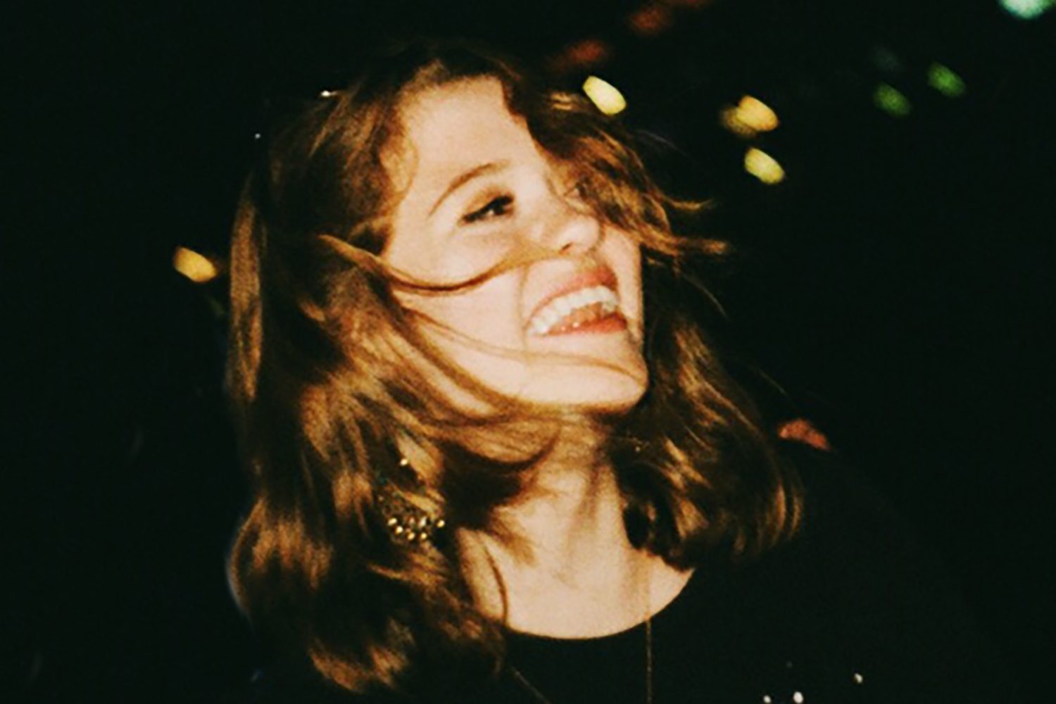 Maisie Peters has returned with the instant pop of new track ‘Sad Girl Summer’