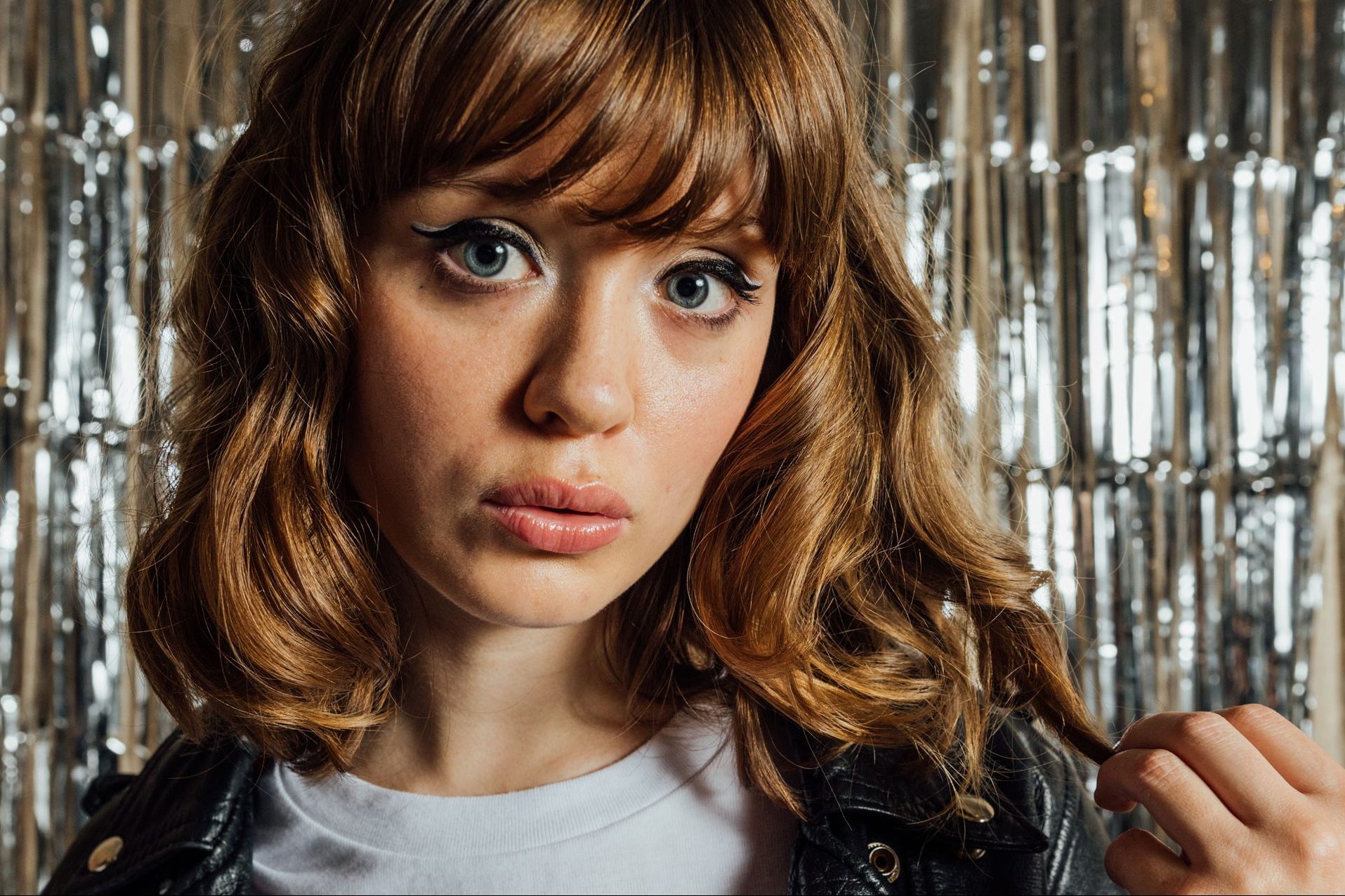 Maisie Peters is heating up the road to her debut album with new track 'Volcano'