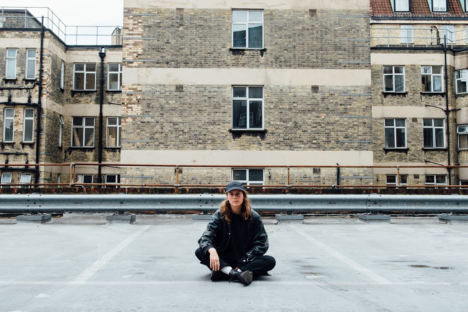 Marika Hackman has released a new video for her song 'hand solo'
