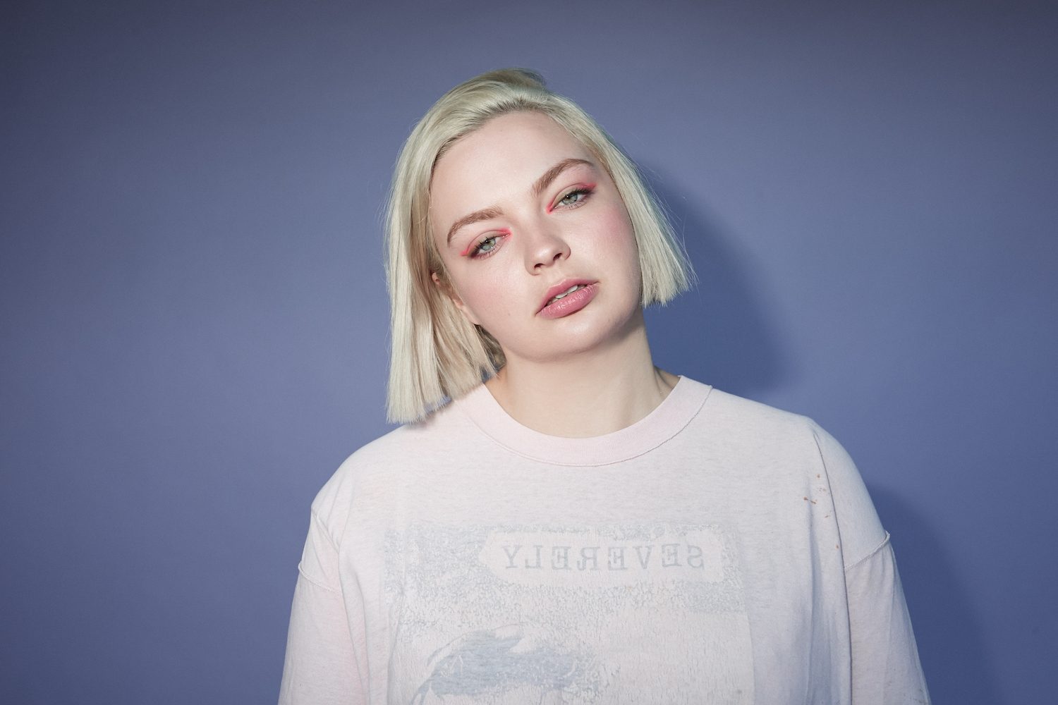 Navvy has unveiled an instant pop gem with new track ‘Pieces’