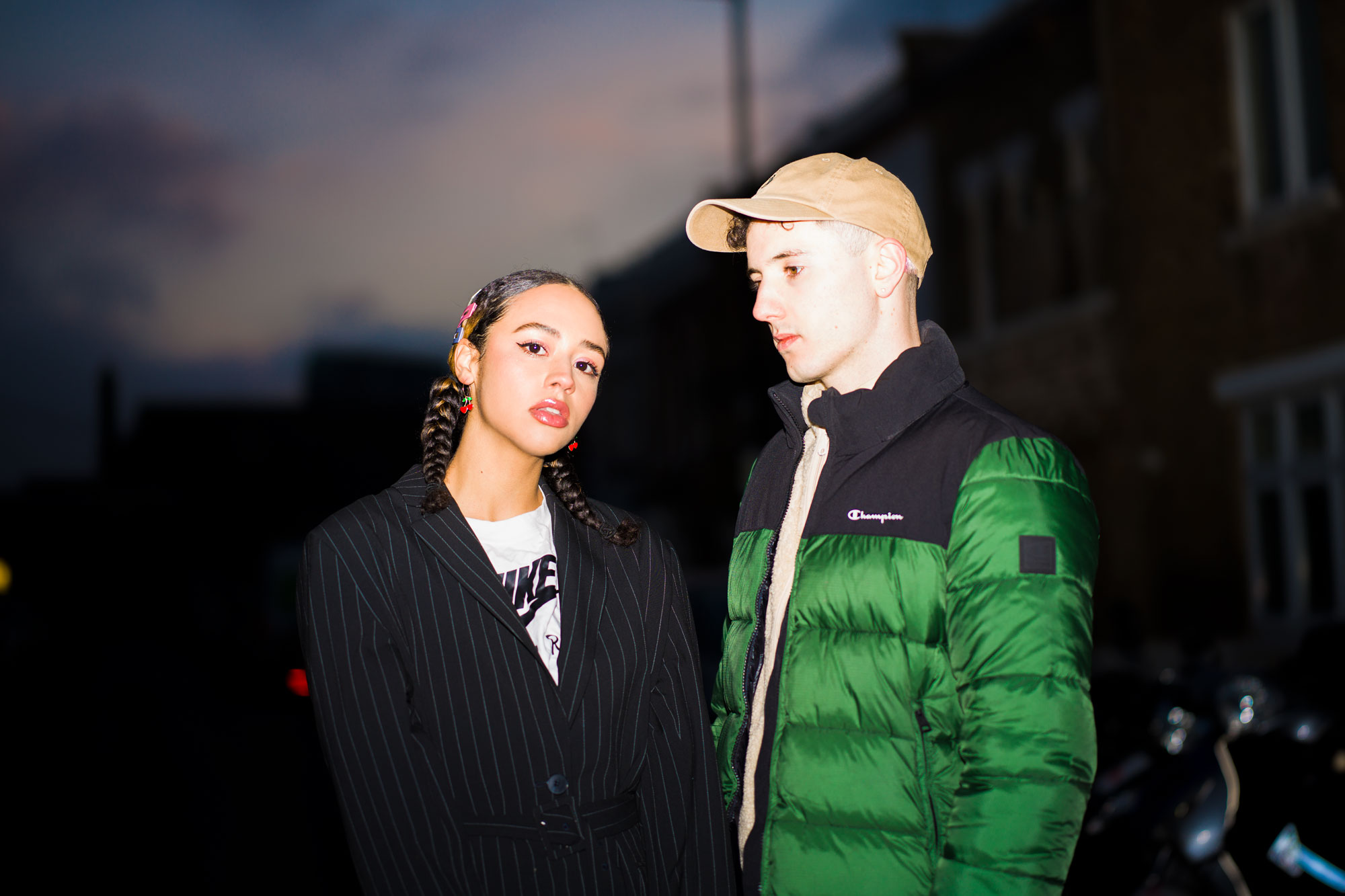 London pop duo Temptress have shared their new single 'SOS'