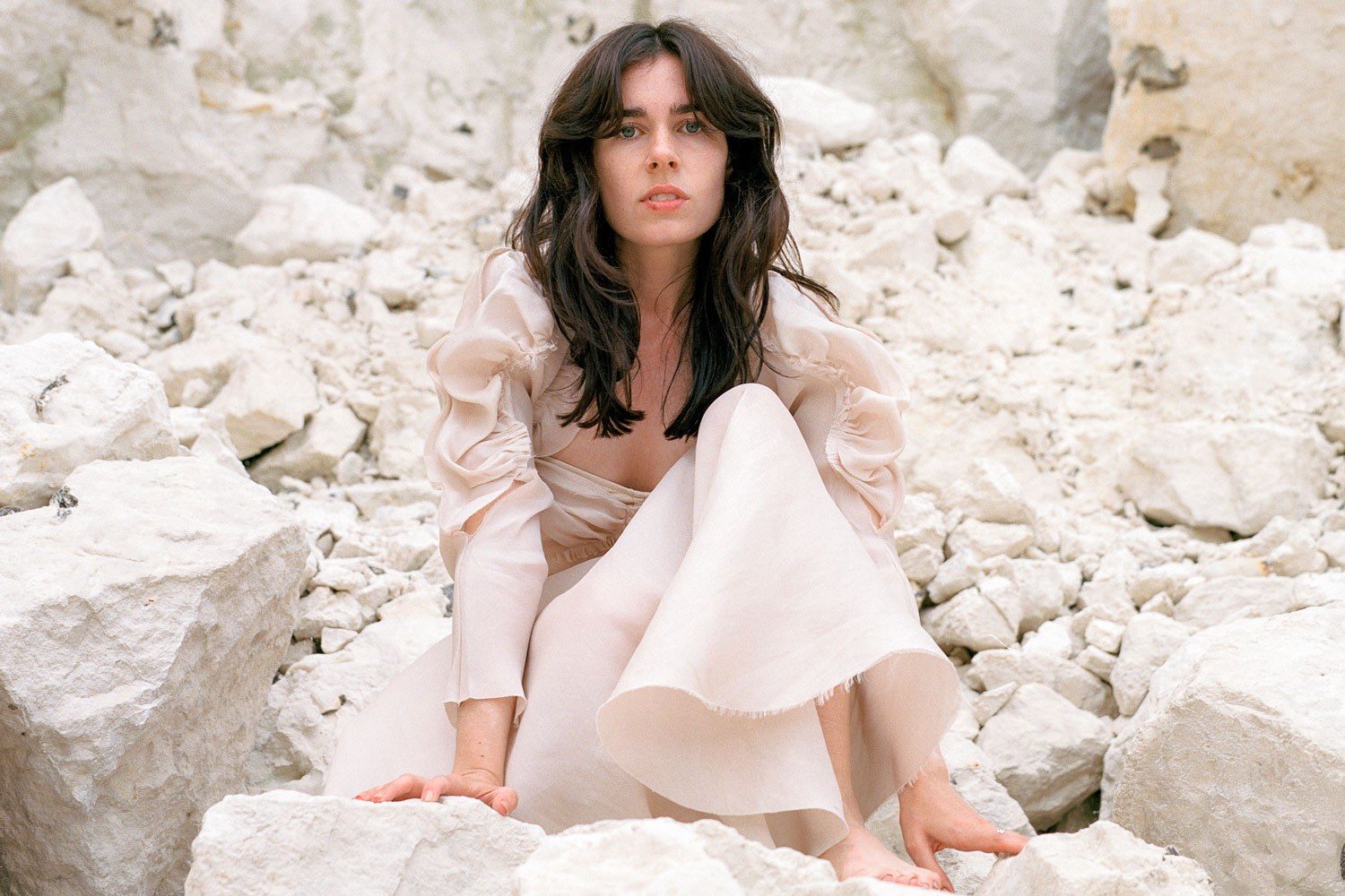 Sinead O'Brien has dropped a brand new track, 'Limbo'