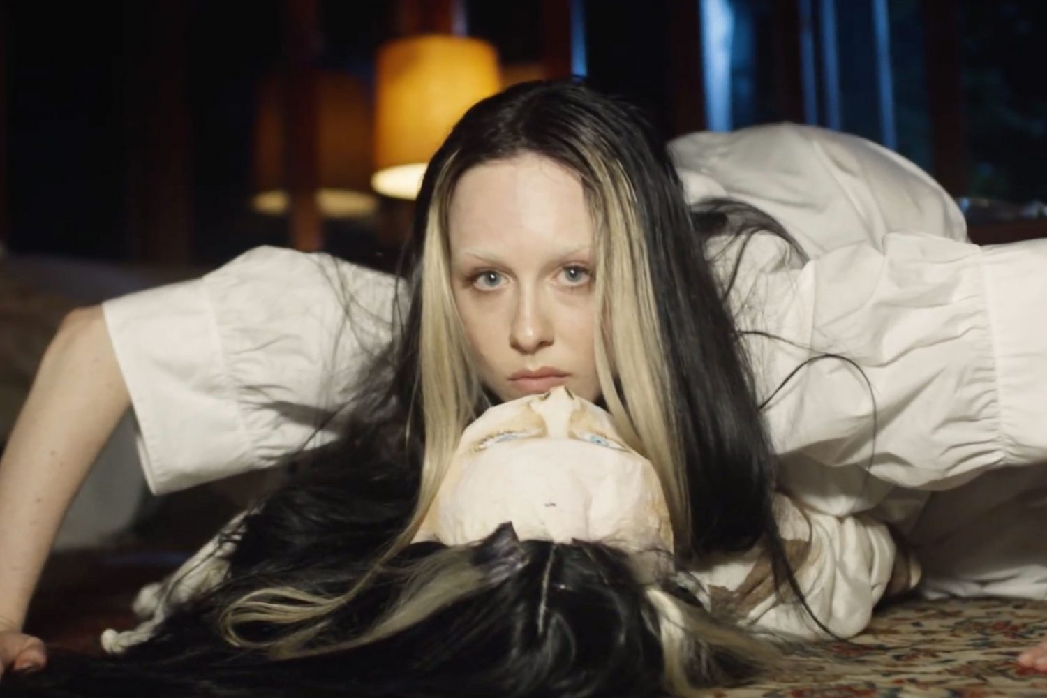 Allie X has dropped her new single, 'Fresh Laundry'