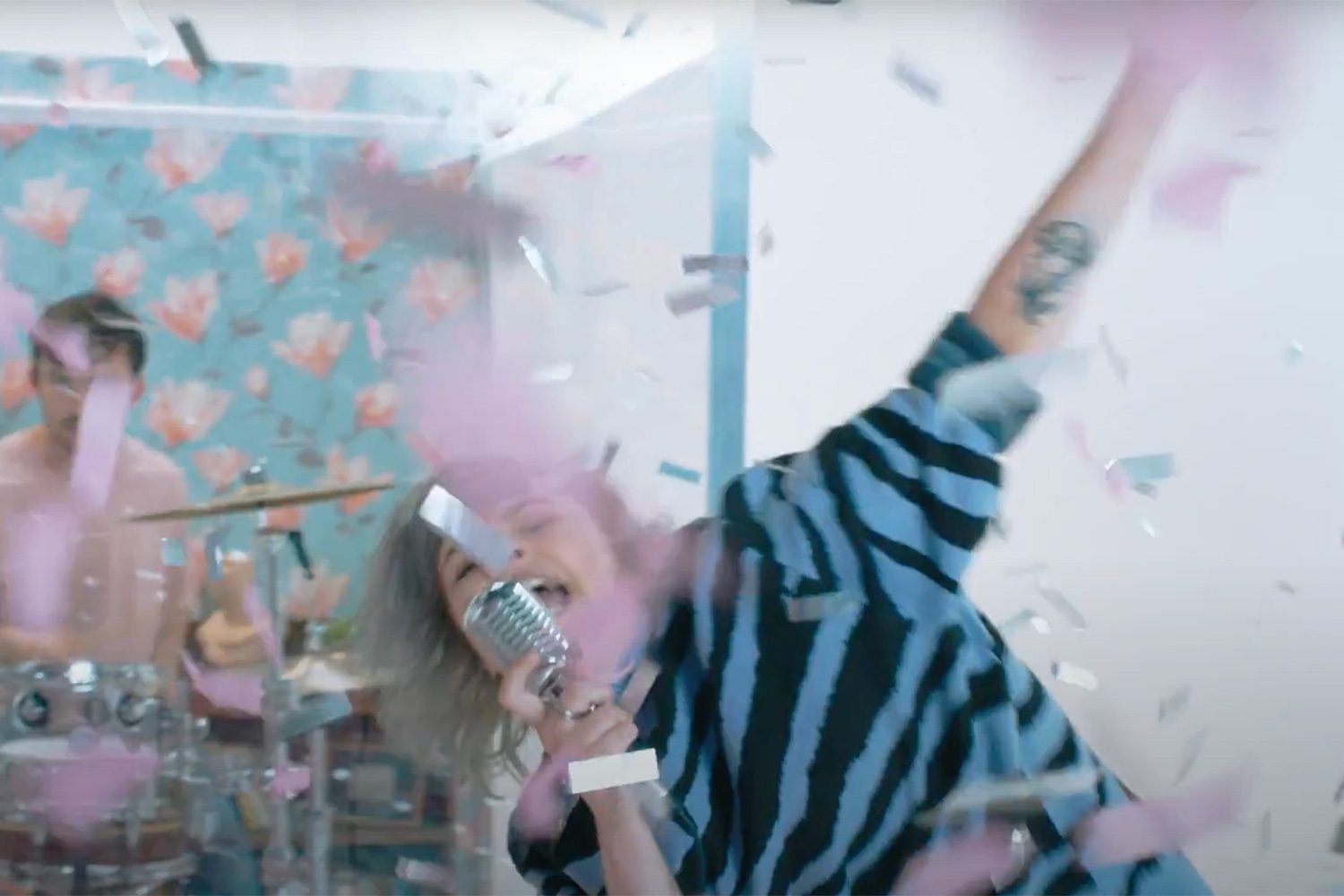 Bloxx have cracked out the confetti canons for their uplifting new 'Off My Mind' video