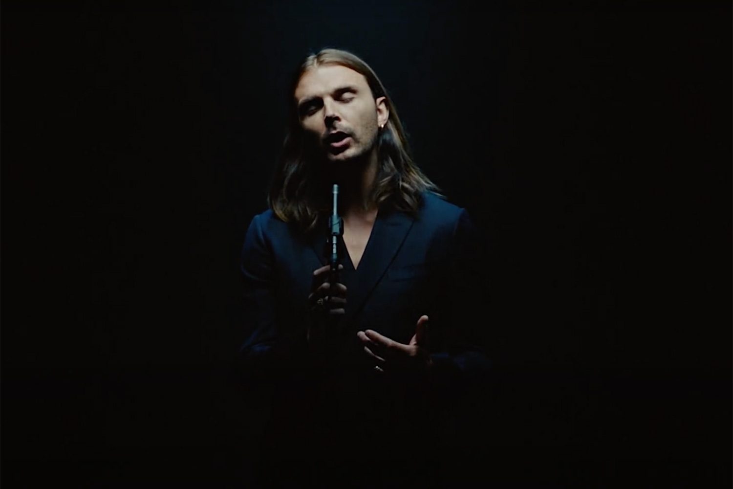 Hurts are teasing their upcoming album with a new video for 'Redemption'