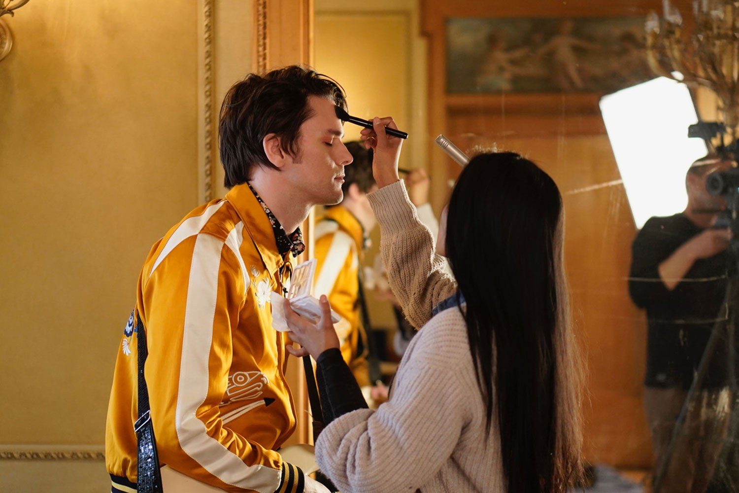 iDKHOW have shared a fancy new video for ‘Social Climb’ ahead of their very-nearly-here London show