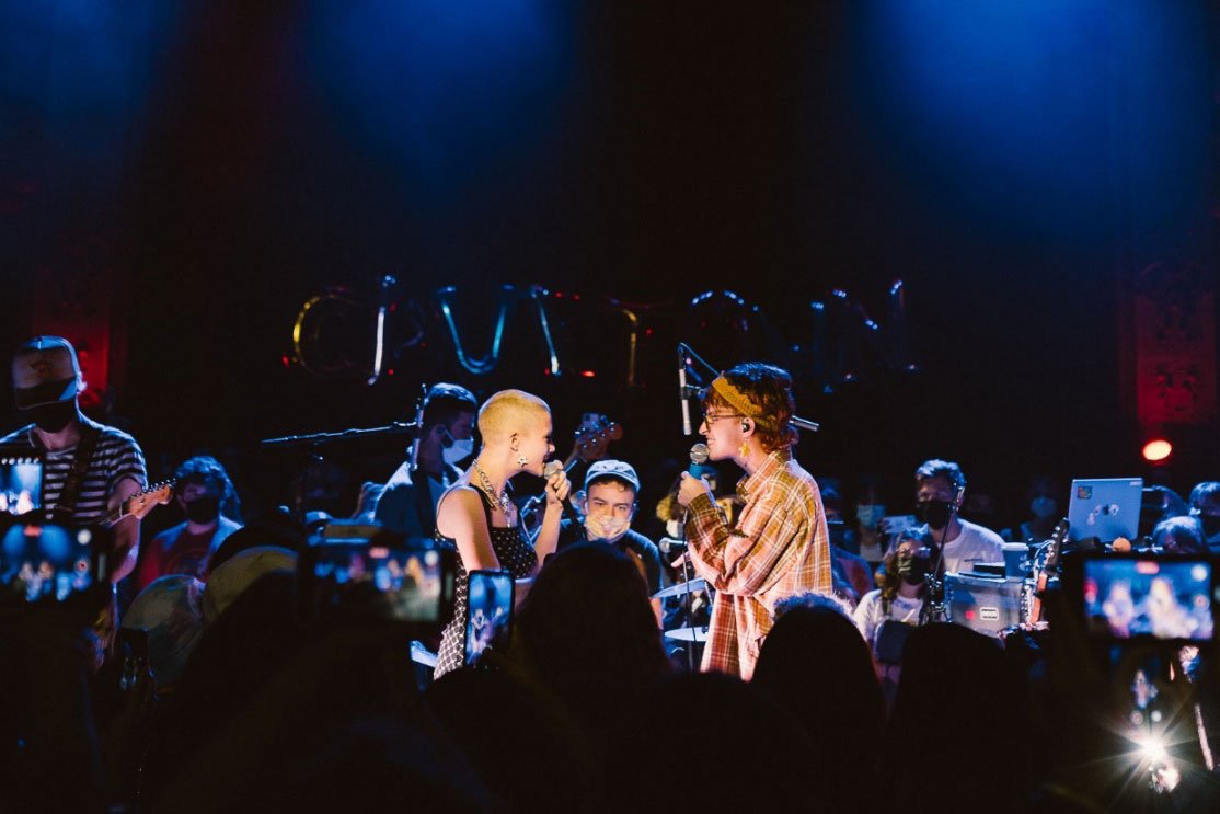 Cavetown and Chloe Moriondo have teamed up for a cover of Wheatus’ ‘Teenage Dirtbag’