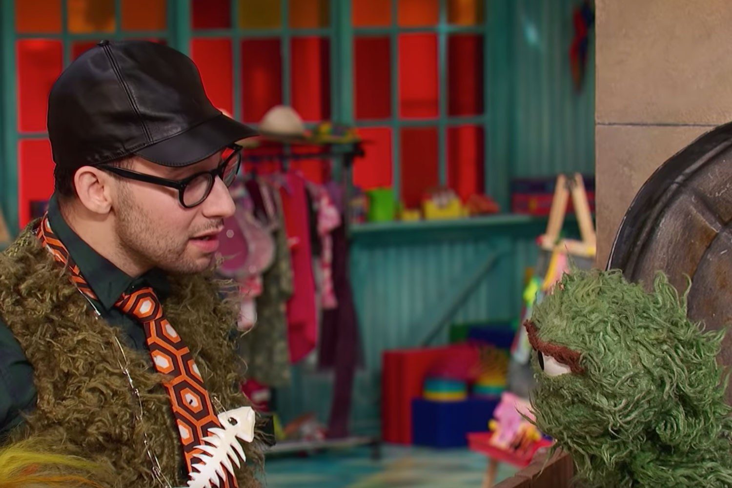 Watch Jack Antonoff sing about trash with Oscar the Grouch on Sesame Street
