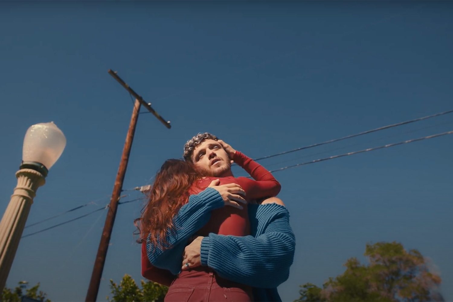 Lauv has a very long cuddle in his new video for 'Love Somebody'