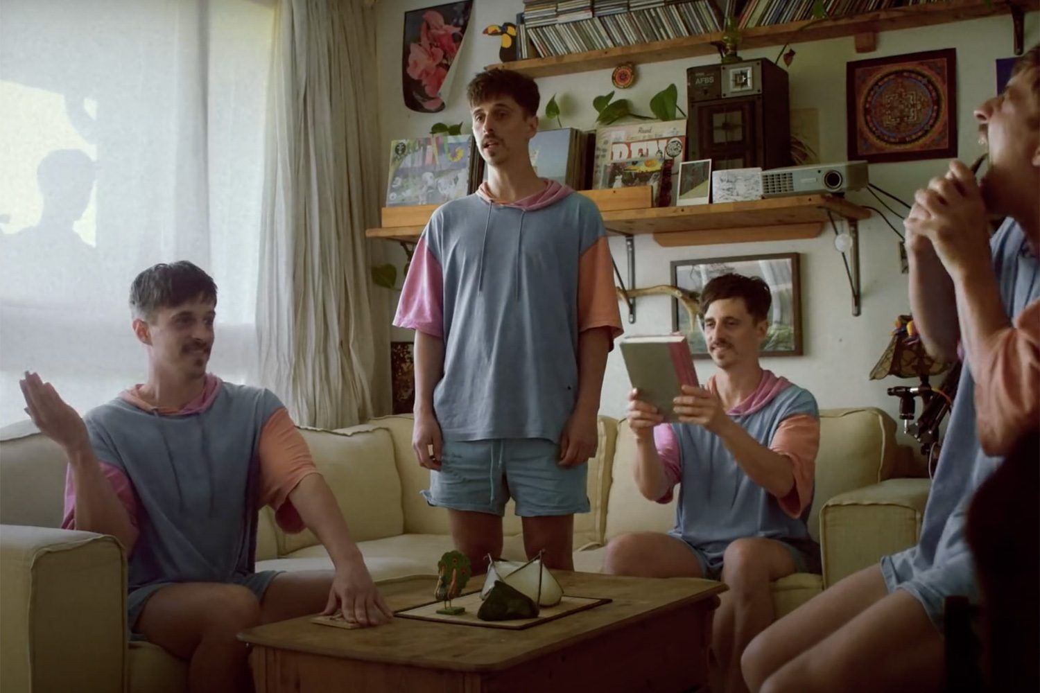 Mellah has released a self-destructive new video for latest single 'Habit'