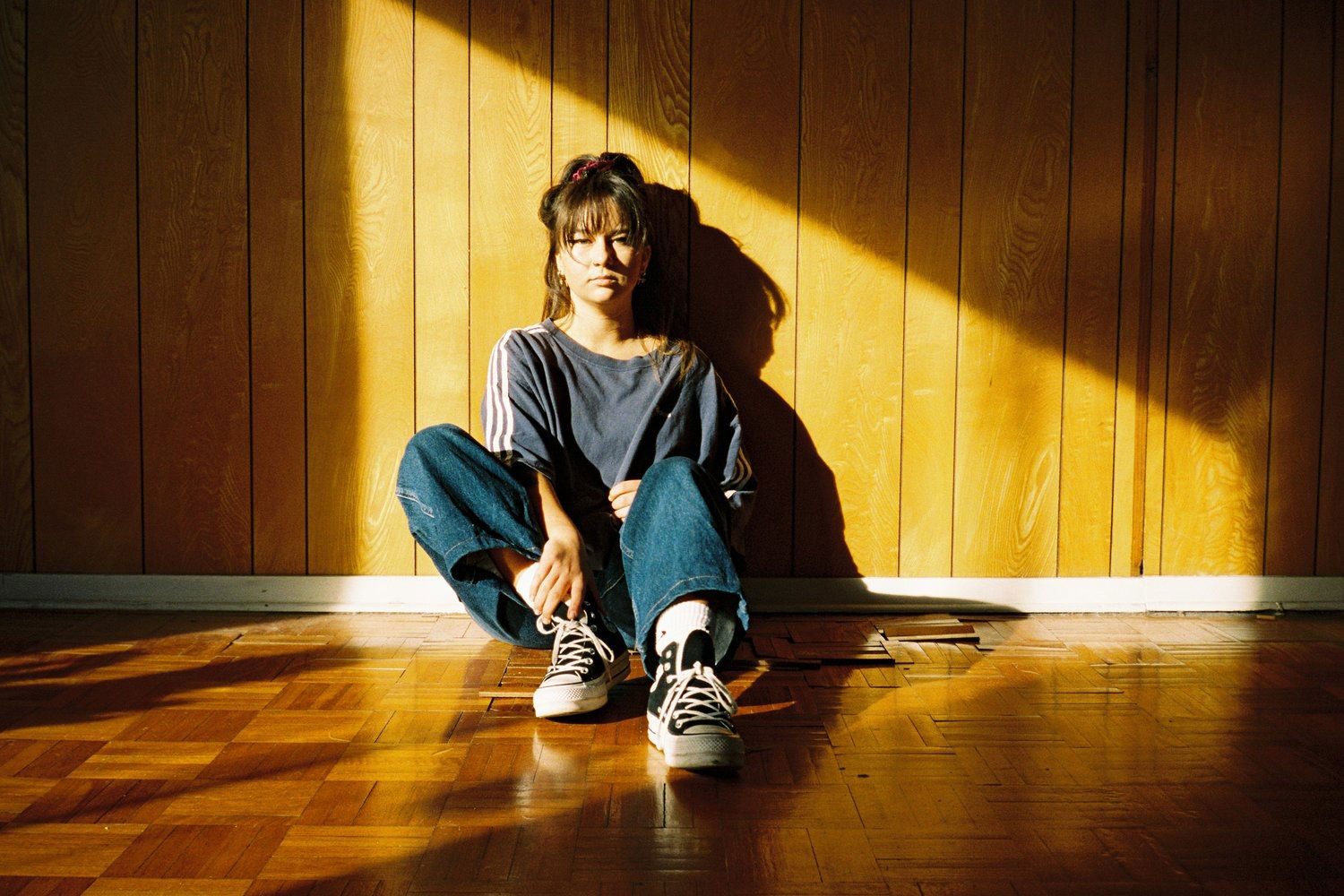 Mallrat has released a video for her intimate new tune, ‘Charlie’