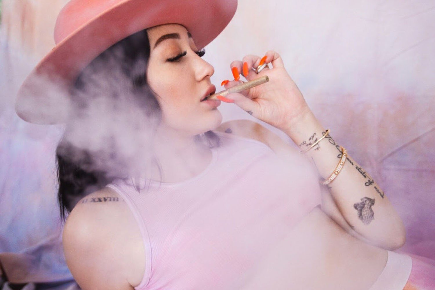 Noah Cyrus has unveiled a new music video for ‘The End Of Everything’