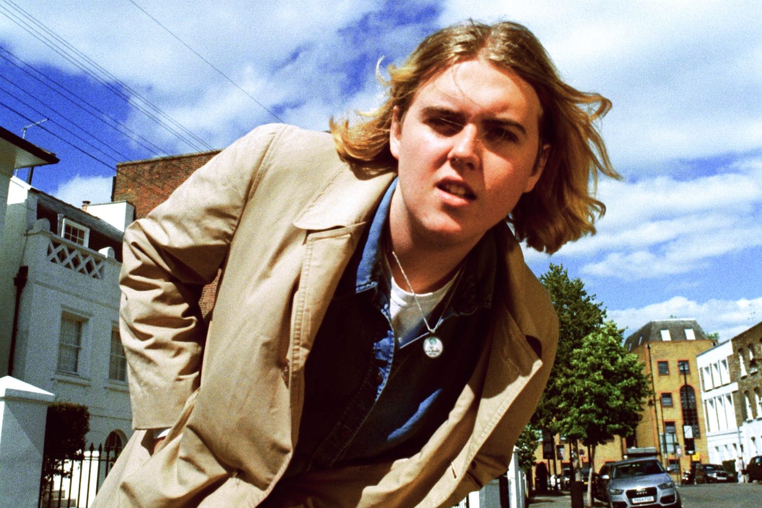 Oscar Lang has released his lo-fi new bop 'Apple Juice', and a self-directed video