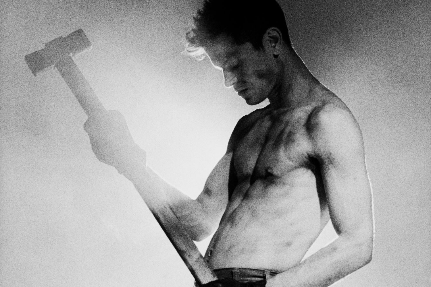 Perfume Genius unveils a magical cover of Mazzy Star’s ‘Fade Into You’