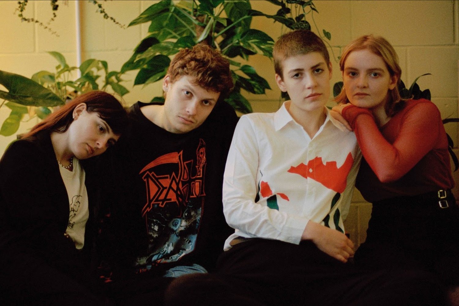 Porridge Radio have launched their new track, '7 Seconds'