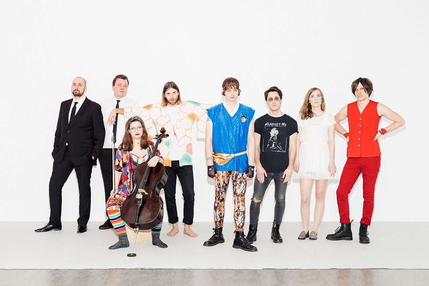 Team Me have dropped their post-apocalyptic new single, ‘Does Anyone Know How to Get to the Heart of This’