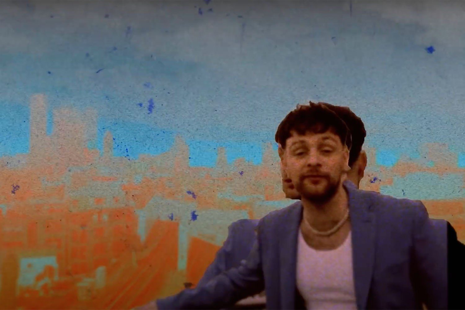 Tom Grennan has released a new lockdown video for 'Oh Please', shot at his East London home