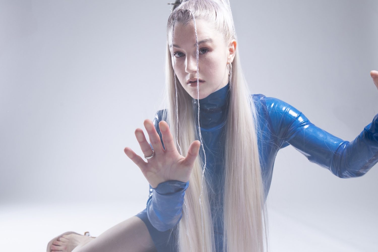 twst shares new video for ‘Are You Filming Me?’, alongside the release of debut EP ‘twst0001’